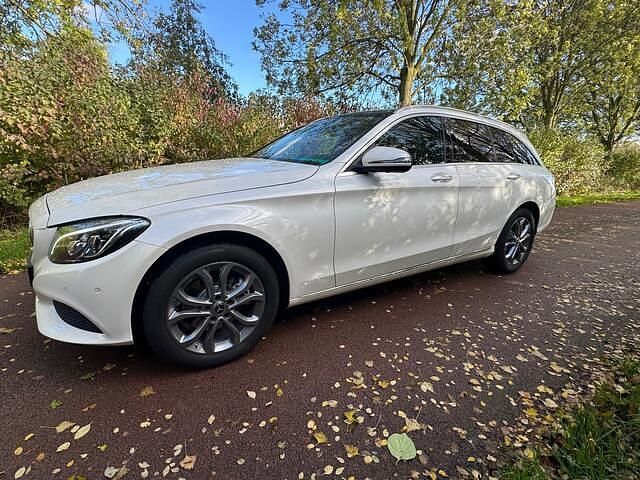 Wit Gebruikt 2017 Mercedes C200 Premium Plus Stationwagen | € 24.500 (Iets duurder) - Afbeelding 1/3