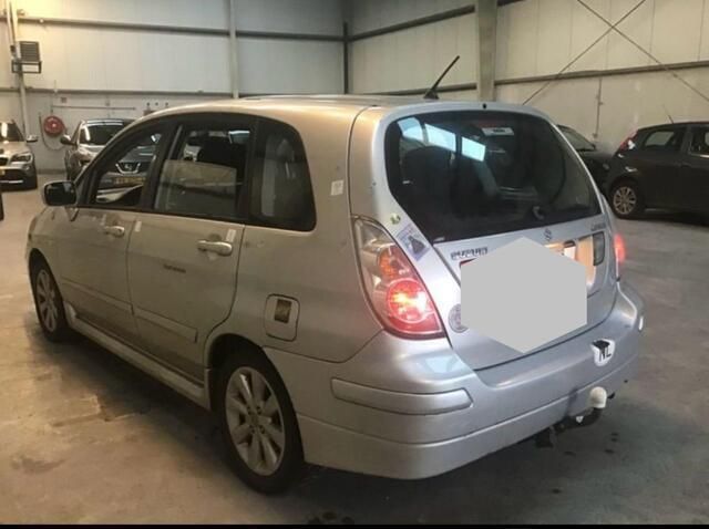 Occasion Suzuki Liana Exclusive 106 PK (77 kW) 2005 Grijs Hatchback