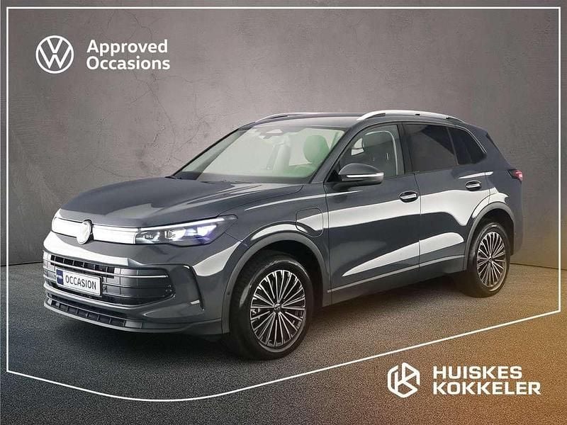 Grijs Nieuw 2025 VW Tiguan Edition SUV | € 50.900 (Goede deal) - Afbeelding 1/4