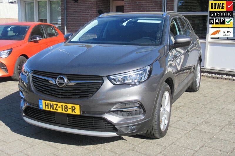 Grijs, metallic lak Gebruikt 2021 Opel Grandland X Elegance SUV | € 26.990 (Eerlijke prijs) - Afbeelding 1/4