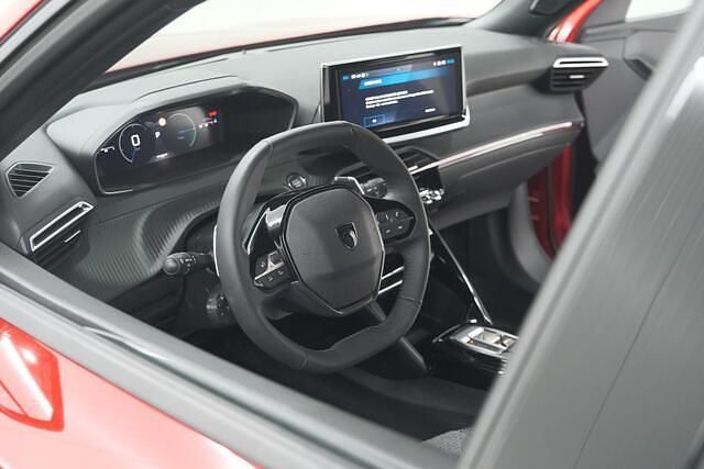 Occasion Peugeot 2008 Allure 145 PK (106 kW) 2025 Suv SUV