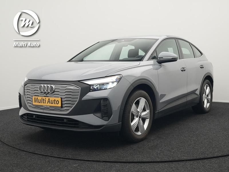 Grijs Gebruikt 2022 Audi Q4 e-tron Comfort SUV | € 31.930 (Eerlijke prijs) - Afbeelding 1/4