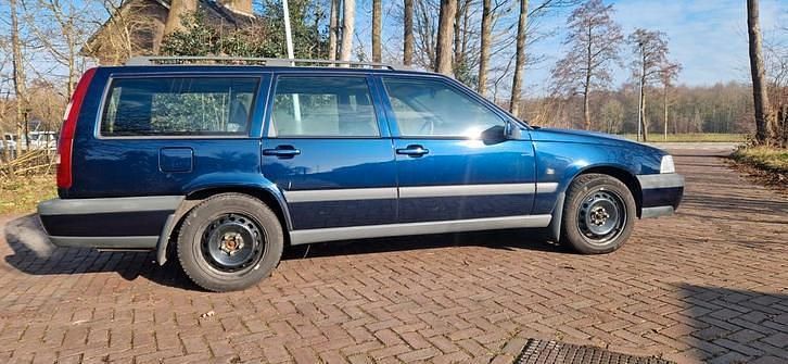 Occasion 1998 Volvo V70 Standard Stationwagen | € 2.950 (Duur) - Afbeelding 1/4