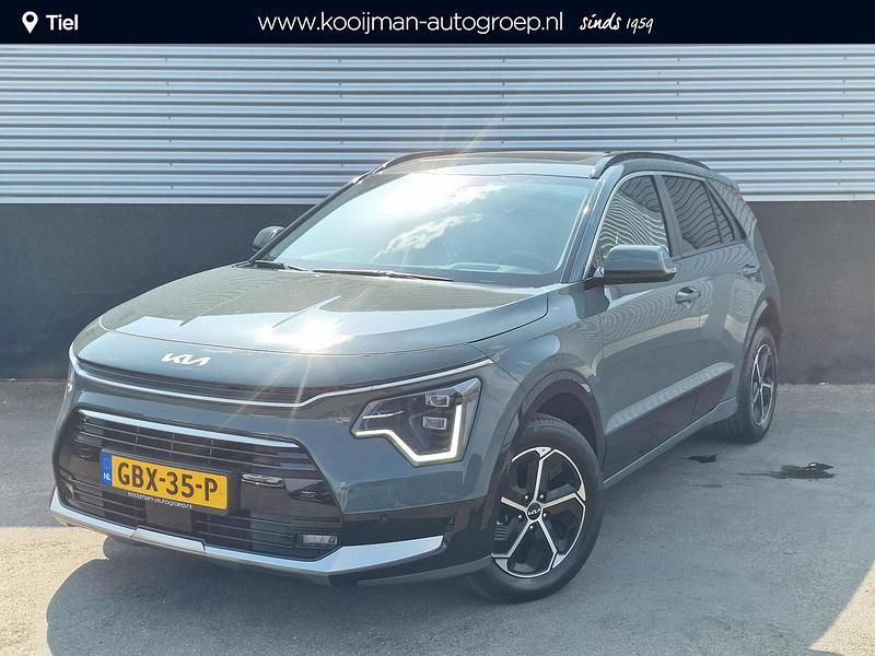 Groen Gebruikt 2024 Kia Niro SUV | € 33.850 (Goede deal) - Afbeelding 1/4