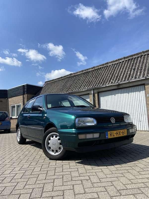 Gebruikt 1997 VW Golf III Edition Sedan | € 3.250 - Afbeelding 1/4