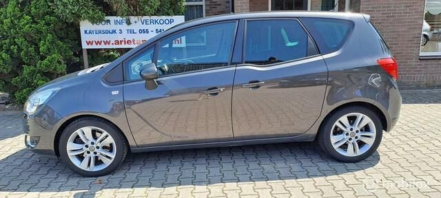 Grijs Gebruikt 2015 Opel Meriva Cosmo MPV | € 7.850 (Eerlijke prijs) - Afbeelding 1/4