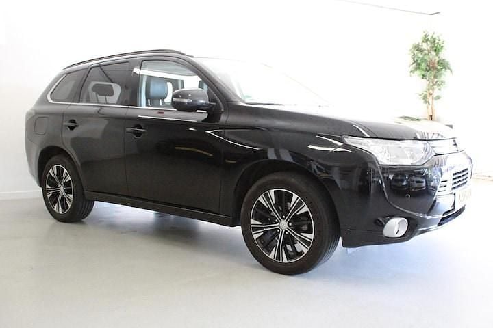 Occasion Mitsubishi Outlander P-HEV Instyle 2013 Zwart (metallic) SUV