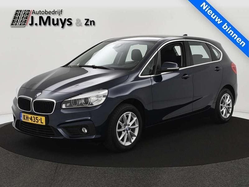 Blauw, metallic lak Gebruikt 2016 BMW 218 Active Tourer Executive MPV | € 13.990 (Goede deal) - Afbeelding 1/4