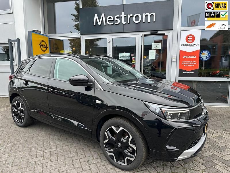 Zwart Gebruikt 2024 Opel Grandland X Ultimate SUV | € 29.750 (Goede deal) - Afbeelding 1/4