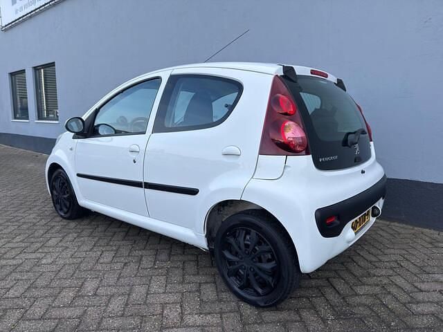Occasion Peugeot 107 Active 68 PK (50 kW) 2012 Wit Hatchback