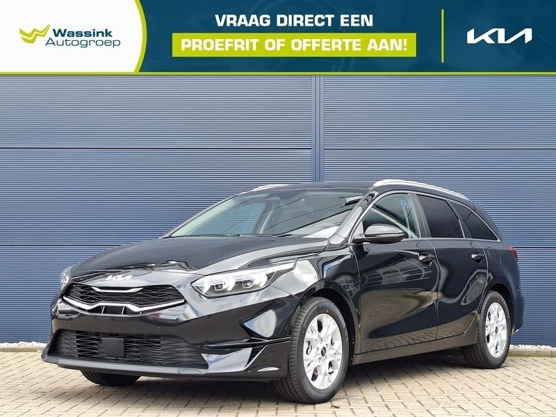 Aurora black pearl (zwart metallic) Nieuw 2025 Kia Ceed Sportswagon Stationwagen | € 30.275 (Goede deal) - Afbeelding 1/4