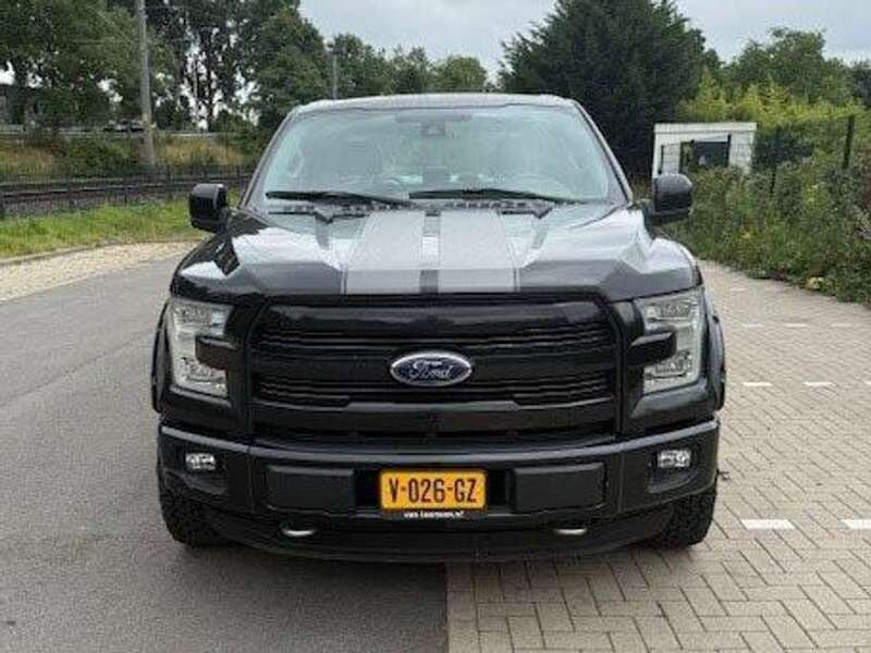 Zwart Gebruikt 2017 Ford F-150 S Pickup | € 26.000 - Afbeelding 1/4