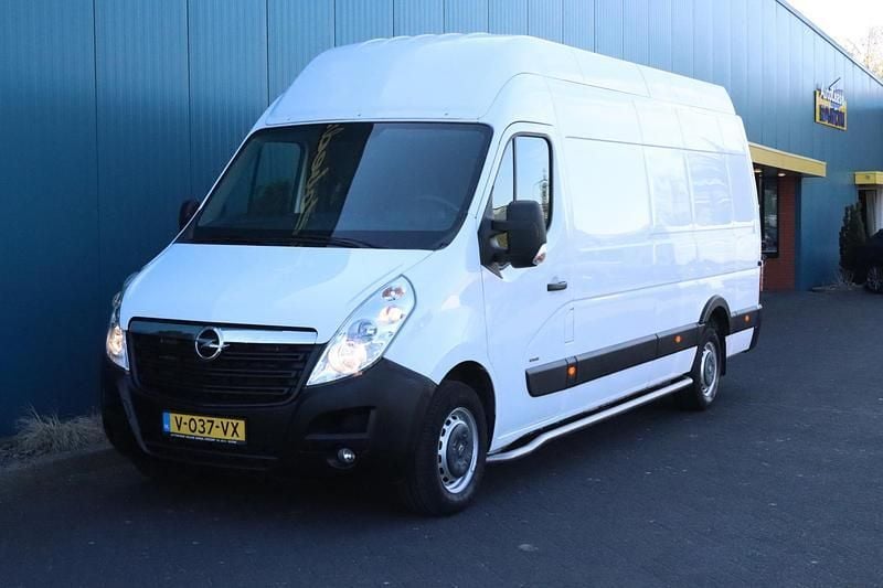 Wit Gebruikt 2019 Opel Movano Van | € 12.950 (Eerlijke prijs) - Afbeelding 1/4