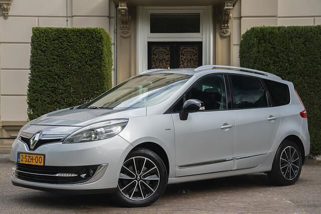 Grijs Gebruikt 2014 Renault Grand Scénic III Bose Edition MPV | € 8.940 - Afbeelding 1/4