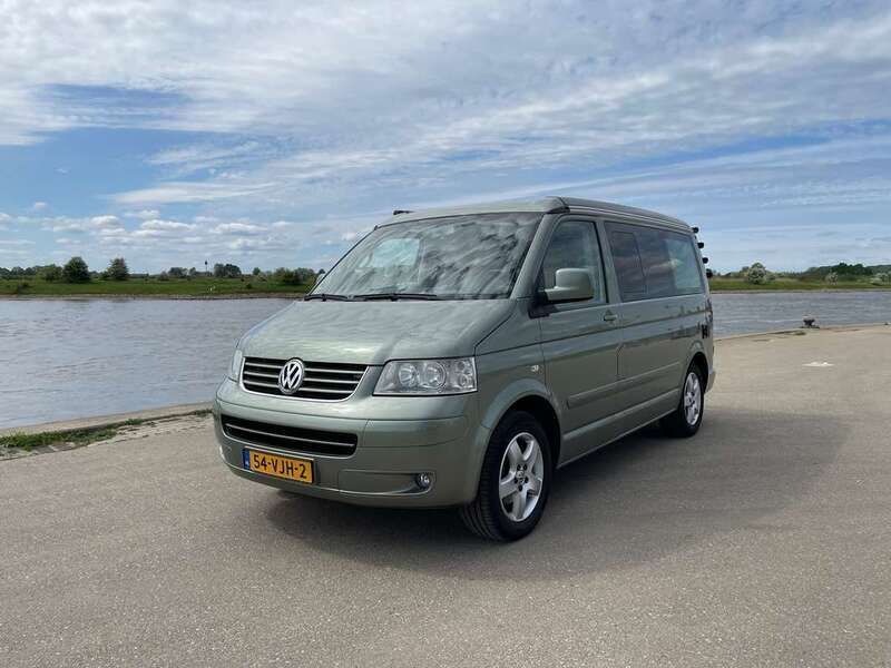 Groen Gebruikt 2004 VW T5 Comfortline Van | € 32.900 - Afbeelding 1/4