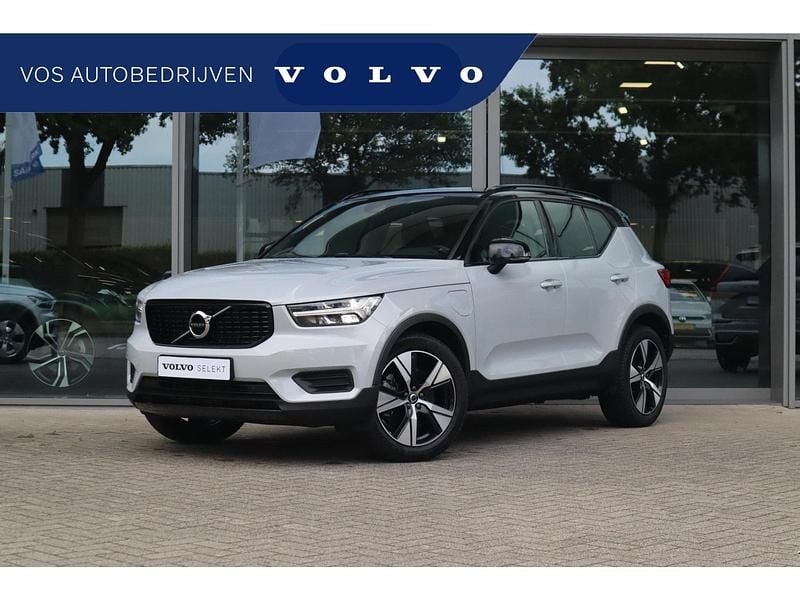 Grijs Occasion 2021 Volvo XC40 R-Design SUV | € 34.950 (Duur) - Afbeelding 1/3