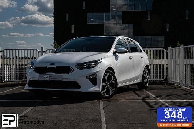 Wit, metallic lak Gebruikt 2019 Kia Ceed Hatchback | € 21.500 (Eerlijke prijs) - Afbeelding 1/4