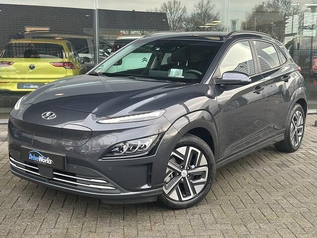 Grijs Occasion 2023 Hyundai Kona Premium SUV | € 26.949 (Super prijs) - Afbeelding 1/4