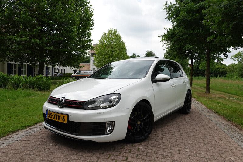 Wit Gebruikt 2012 VW Golf VII Edition Hatchback | € 14.450 (Eerlijke prijs) - Afbeelding 1/4