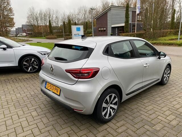 Occasion Renault Clio V Equilibre 91 PK (66 kW) 2023 Grijs (metallic) Hatchback