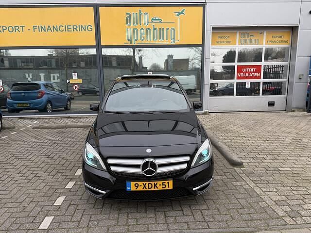 Occasion Mercedes B200 Prestige 156 PK (114 kW) 2013 Zwart MPV