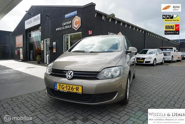 Bruin Gebruikt 2013 VW Golf Plus Highline MPV | € 9.895 (Eerlijke prijs) - Afbeelding 1/4