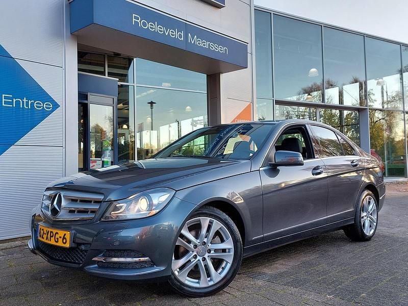 Grijs Gebruikt 2012 Mercedes C180 Business Sedan | € 10.950 (Eerlijke prijs) - Afbeelding 1/3