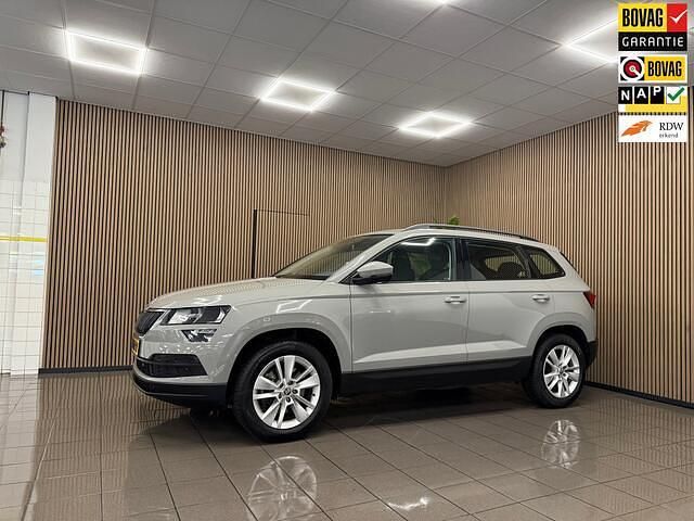 Grijs Gebruikt 2018 Skoda Karoq Business Line SUV | € 15.425 (Iets duurder) - Afbeelding 1/4