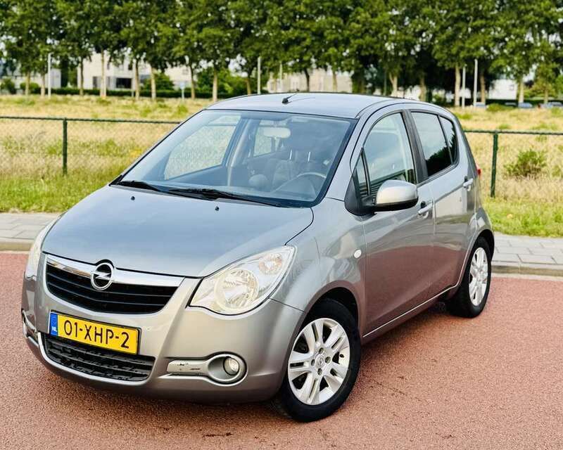 Grijs Gebruikt 2012 Opel Agila Edition Stationwagen | € 3.250 (Goede deal) - Afbeelding 1/4