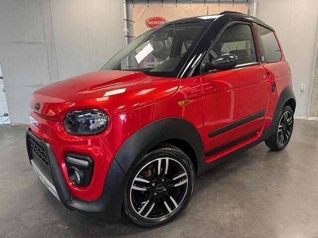Rood Gebruikt 2021 Microcar M.Go Hatchback | € 12.950 (Duur) - Afbeelding 1/4
