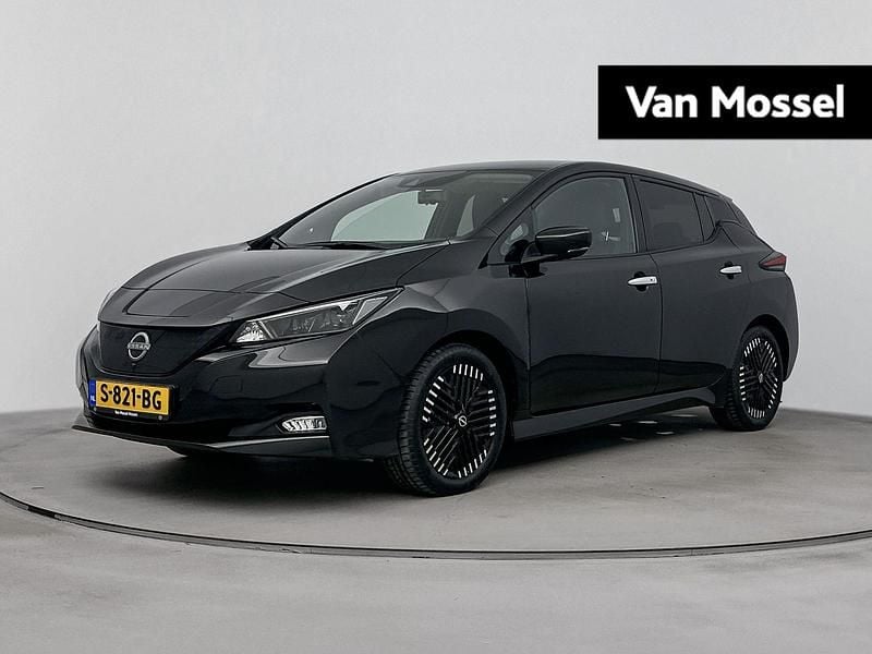 Zwart Occasion 2022 Nissan Leaf Tekna Hatchback | € 15.940 (Eerlijke prijs) - Afbeelding 1/4