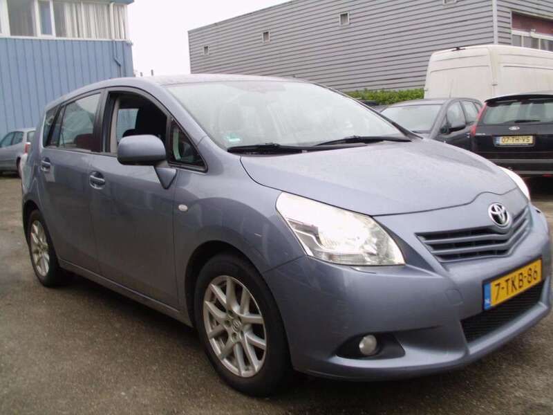 Blauw Gebruikt 2010 Toyota Verso Business Edition MPV | € 8.249 (Eerlijke prijs) - Afbeelding 1/4