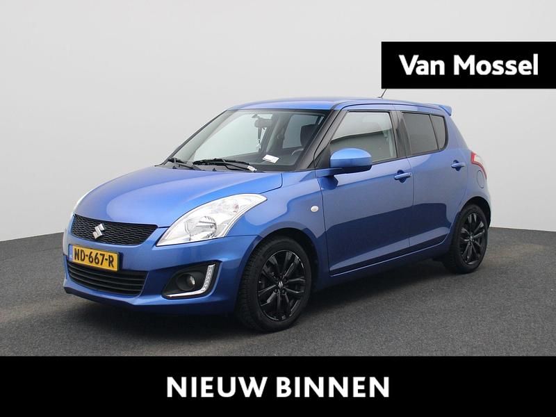 Blauw Occasion 2017 Suzuki Swift Hatchback | € 8.900 (Eerlijke prijs) - Afbeelding 1/4