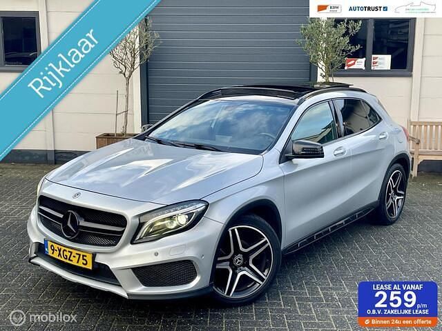 Grijs Occasion 2014 Mercedes GLA200 Prestige SUV | € 15.490 (Iets duurder) - Afbeelding 1/4