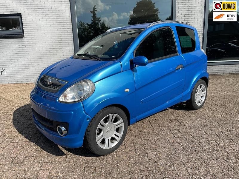 Blauw Gebruikt 2009 Microcar M.Go Hatchback | € 6.845 (Eerlijke prijs) - Afbeelding 1/4