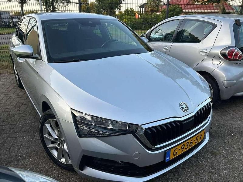 Occasion Skoda Scala Business Line 150 PK (110 kW) 2019 Grijs (metallic) Hatchback
