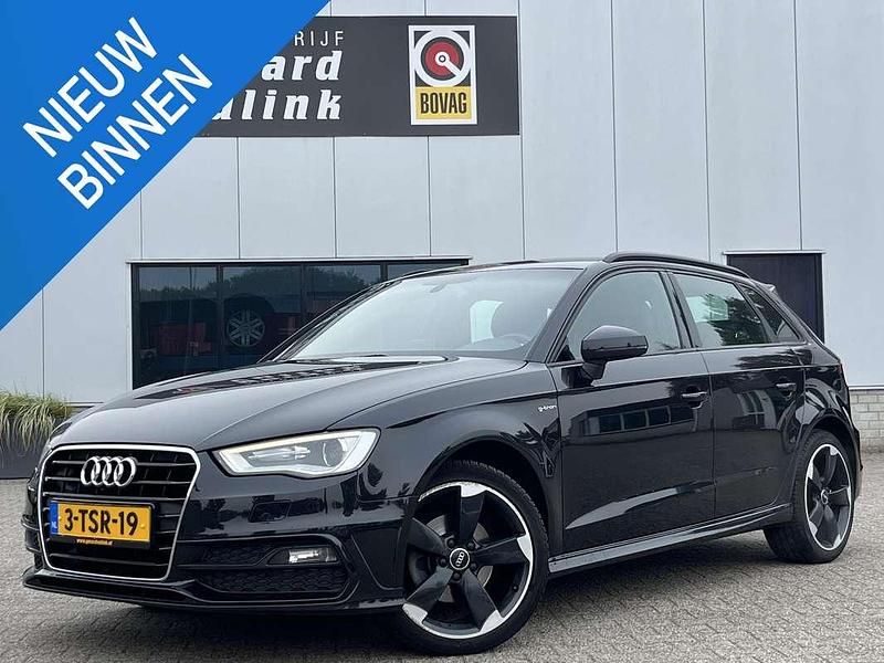 Zwart Gebruikt 2014 Audi A3 Sportback g-tron Ambition Sedan | € 13.450 (Iets duurder) - Afbeelding 1/4
