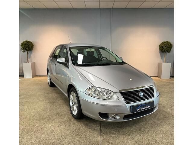 Occasion Fiat Croma 147 PK (108 kW) 2008 Grijs Hatchback
