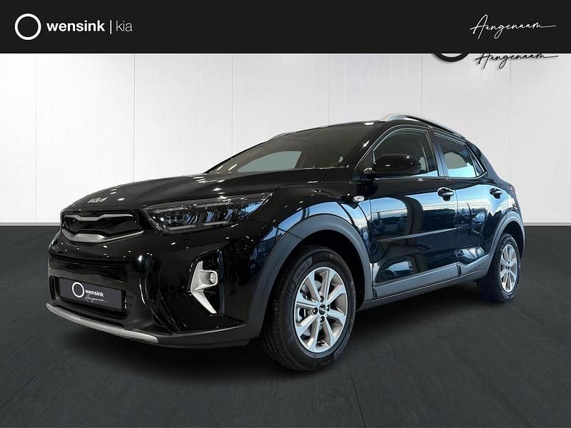 Zwart Nieuw 2025 Kia Stonic SUV | € 26.400 (Eerlijke prijs) - Afbeelding 1/4