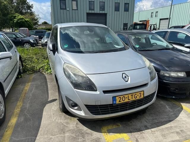 Grijs Occasion 2010 Renault Grand Scénic III MPV | € 999 (Super prijs) - Afbeelding 1/4