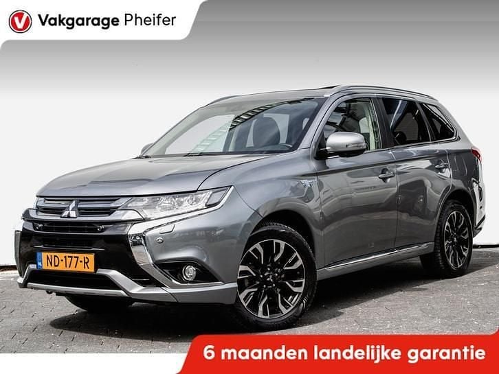 Grijs Gebruikt 2016 Mitsubishi Outlander Instyle SUV | € 16.850 (Eerlijke prijs) - Afbeelding 1/1