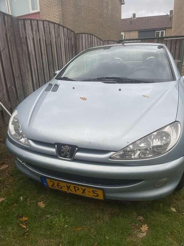 Occasion Peugeot 206 109 PK (80 kW) 2001 Blauw Cabriolet
