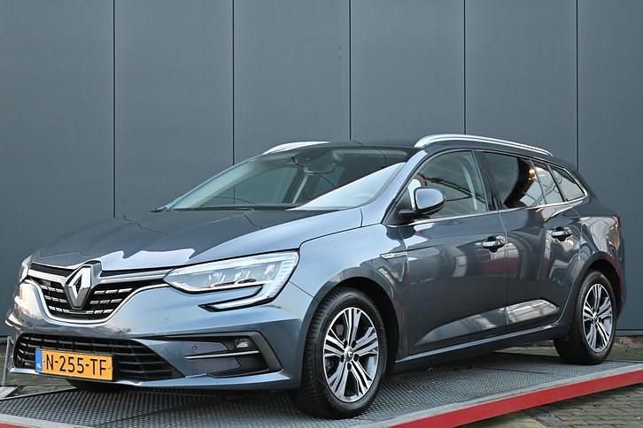 Gebruikt 2022 Renault Mégane IV Intens Stationwagen | € 15.950 (Eerlijke prijs) - Afbeelding 1/4