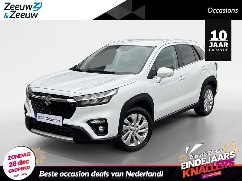 Wit Gebruikt 2021 Suzuki SX4 S-Cross SUV | € 22.495 (Eerlijke prijs) - Afbeelding 1/4
