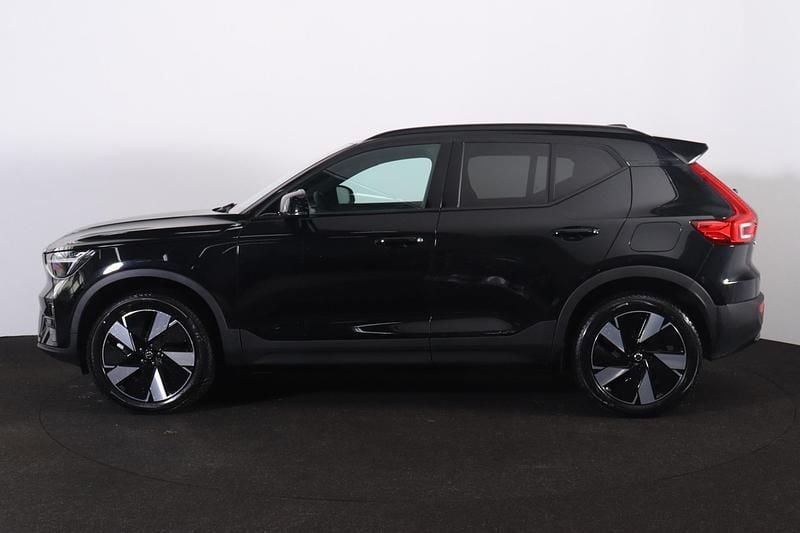 Nieuw Volvo XC40 Plus 300 kW (408 PK) 2025 Zwart SUV