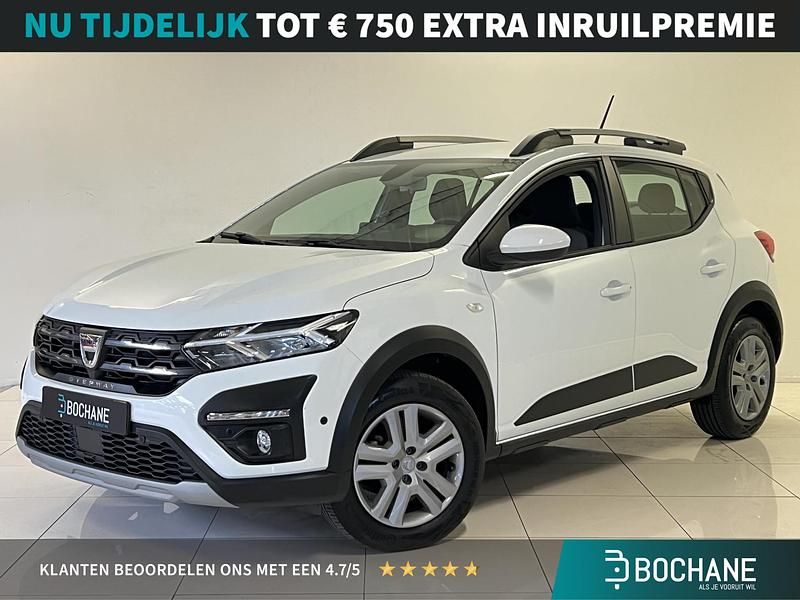 Wit Gebruikt 2023 Dacia Sandero Comfort Hatchback | € 19.740 (Eerlijke prijs) - Afbeelding 1/4