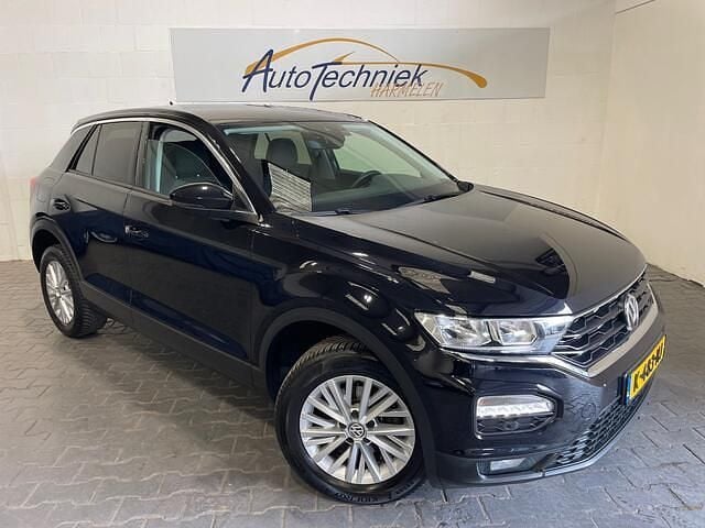 Zwart Gebruikt 2020 VW T-Roc Style SUV | € 17.480 (Goede deal) - Afbeelding 1/4
