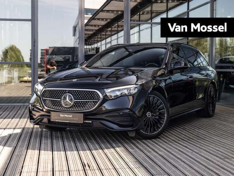 Zwart Gebruikt 2023 Mercedes E300 AMG line Stationwagen | € 60.900 (Duur) - Afbeelding 1/4
