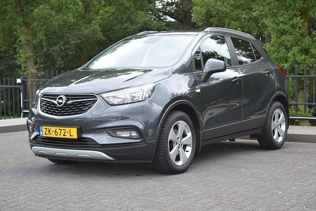 Grijs Gebruikt 2017 Opel Mokka X Edition SUV | € 15.450 (Eerlijke prijs) - Afbeelding 1/4