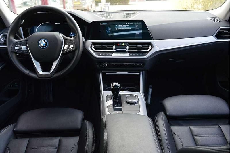 Occasion BMW 320e 204 PK (150 kW) 2021 Zwart (metallic) Stationwagen